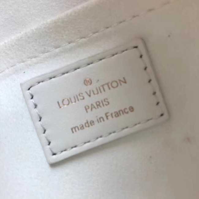 Louis Vuitton Outlet NEW WAVE CHAIN BAG MM M51945 white