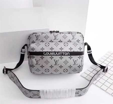 Louis Vuitton Outlet monogram canvas messenger 43845 silver