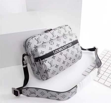 Louis Vuitton Outlet monogram canvas messenger 43845 silver