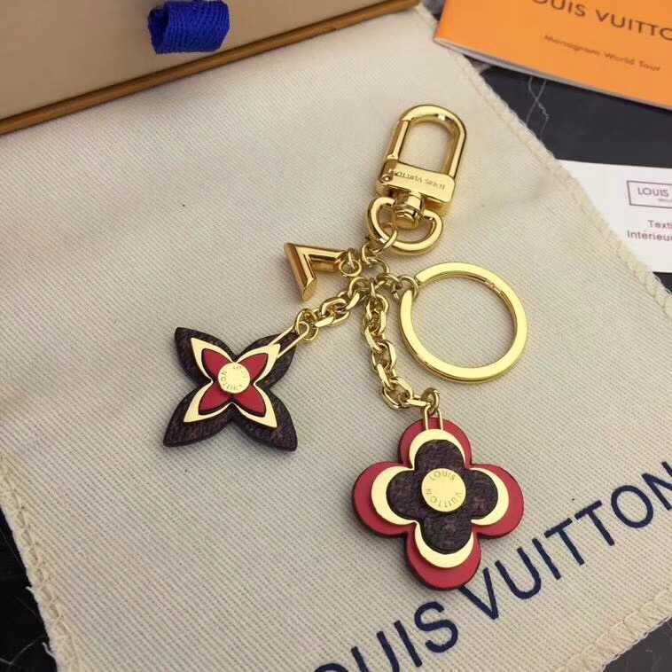 Louis Vuitton Outlet BLOOMING FLOWERS BAG CHARM AND KEY HOLDER M63084