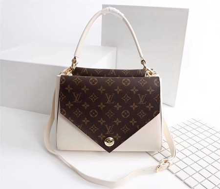 Louis Vuitton Outlet monogram canvas double V bag M54439 white