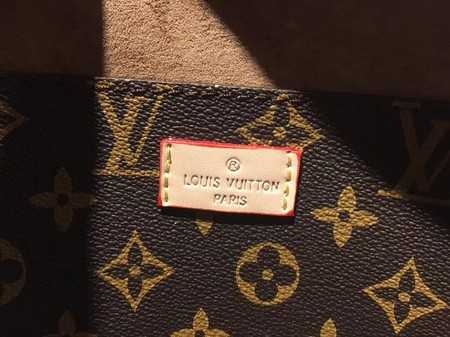 Louis Vuitton Outlet Monogram Vernis Shoulder Bag M53546 black