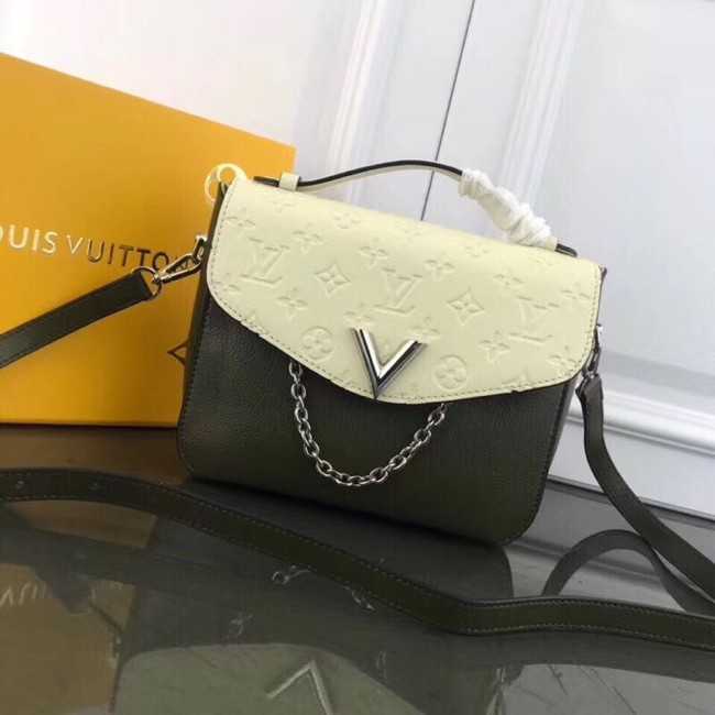 Louis Vuitton Outlet Should V Bag Saddle M53382 green&white