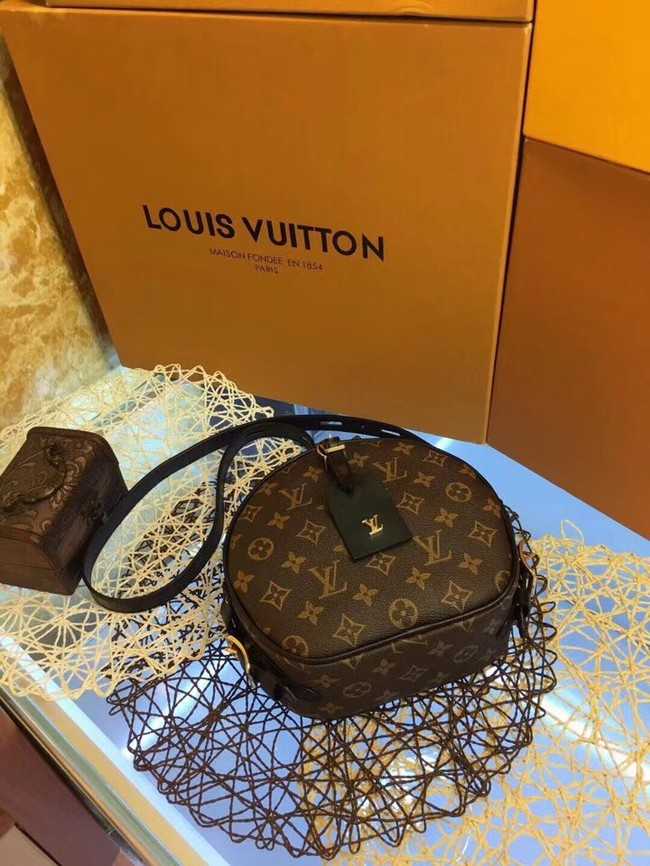 Louis Vuitton Outlet monogram canvas BOITE CHAPEAU SOUPLE M52294 black