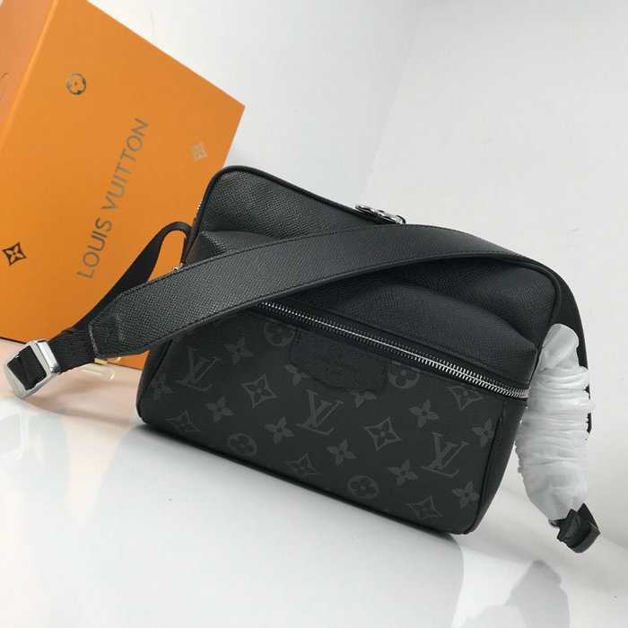 Louis Vuitton Outlet Monogram Canvas Messenger PM Black M43845