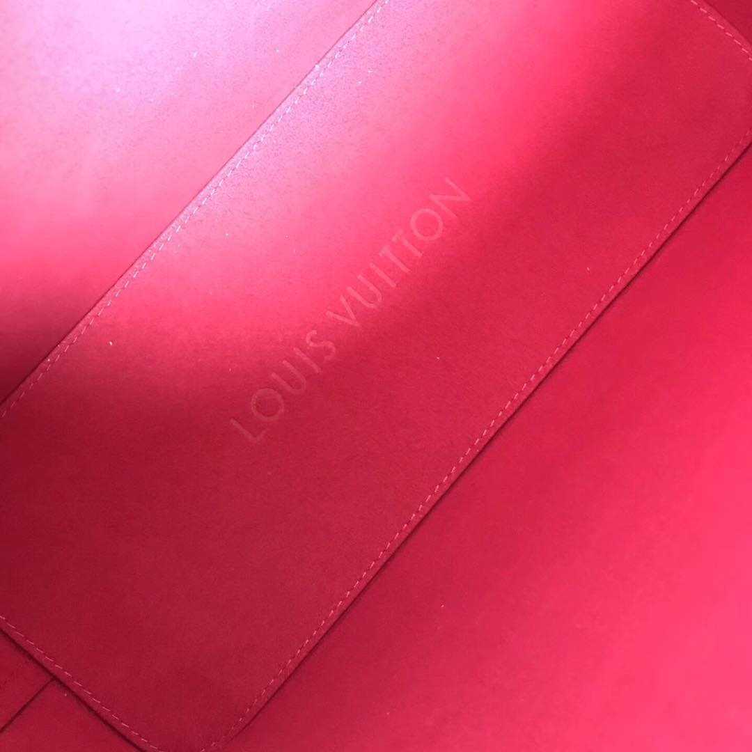 Louis Vuitton Outlet Monogram Vernis M90475 red