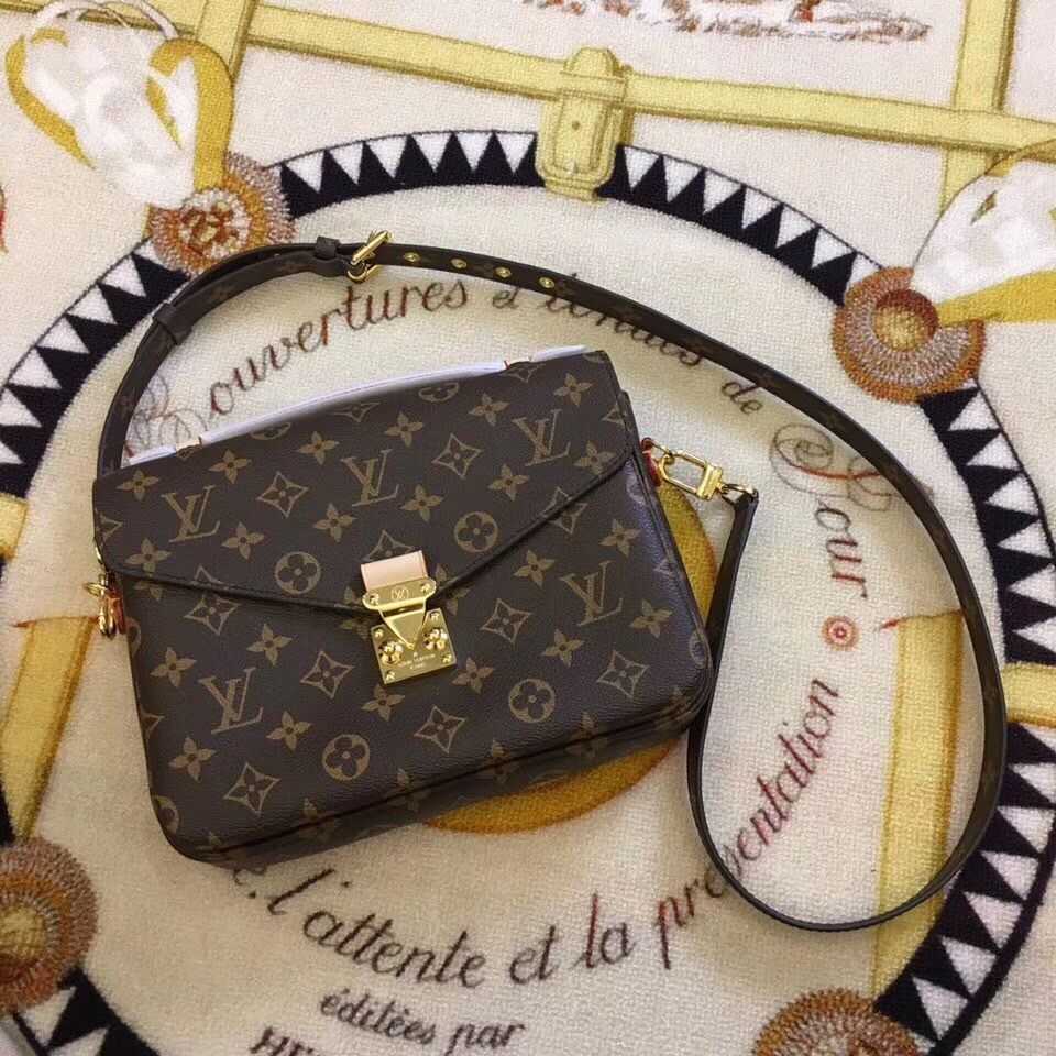 Louis Vuitton Outlet Monogram Canvas Pochette Metis Original Leather M40780