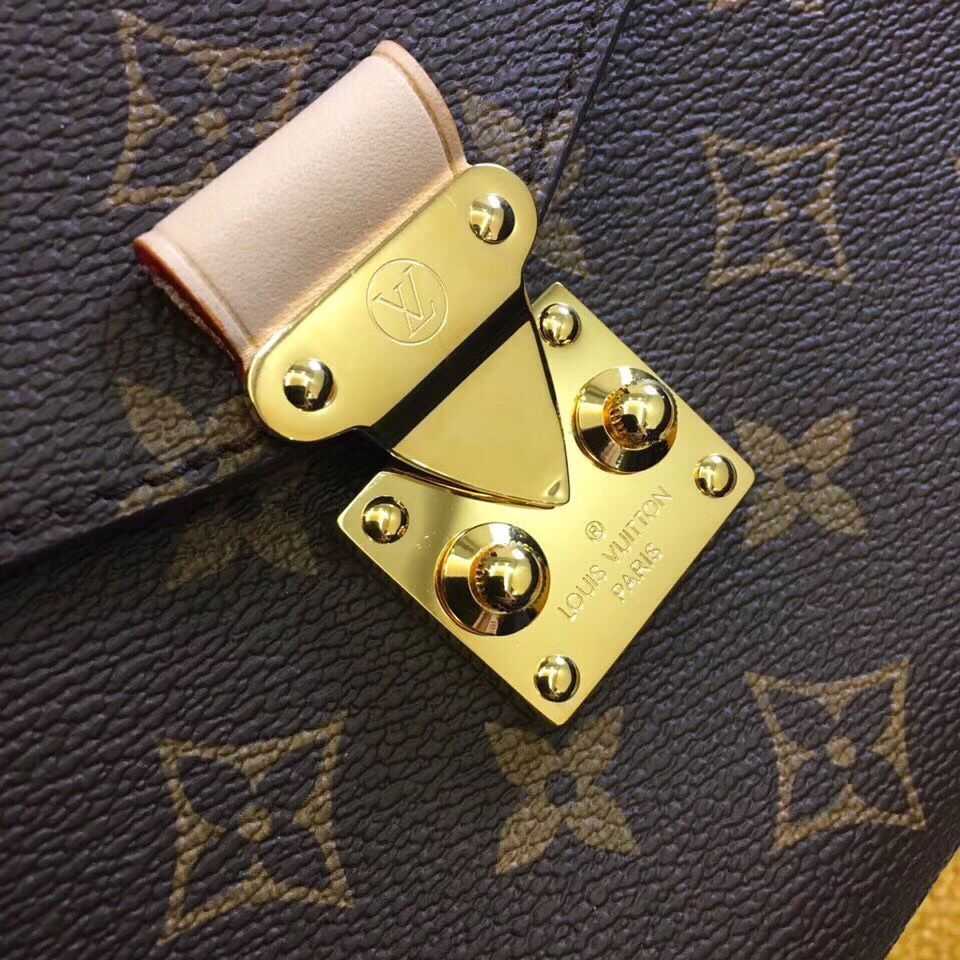 Louis Vuitton Outlet Monogram Canvas Pochette Metis Original Leather M40780