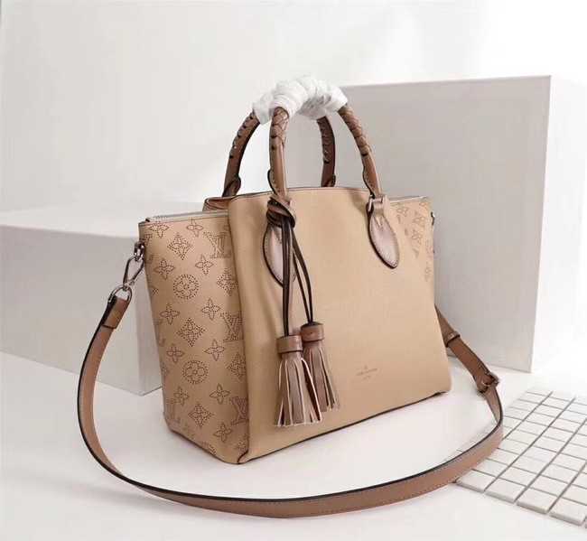 Louis Vuitton Outlet Mahina Leather HAUMEA M55030 apricot