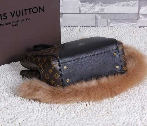 Louis Vuitton Outlet Monogram Canvas KIMONO Bag 40458 Black