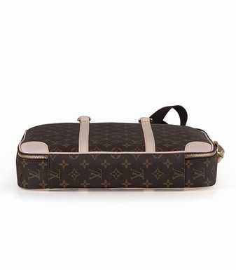 Louis Vuitton Outlet Cupertino M56398 briefcase wanted