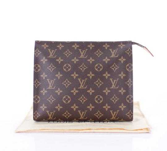 Loui vuitton monogram canvas toiletry pouch 26 m47542