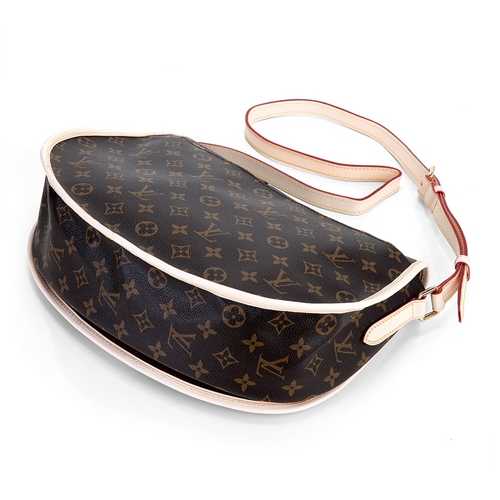 Louis Vuitton Outlet Monogram Canvas Menilmontant MM M40473