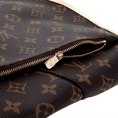 Louis Vuitton Outlet Monogram Canvas Menilmontant MM M40473