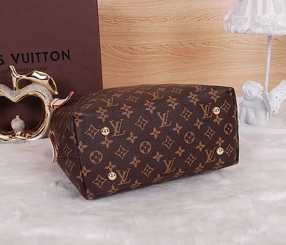 2014 Louis Vuitton Outlet monogram canvas bag voltaire m41208