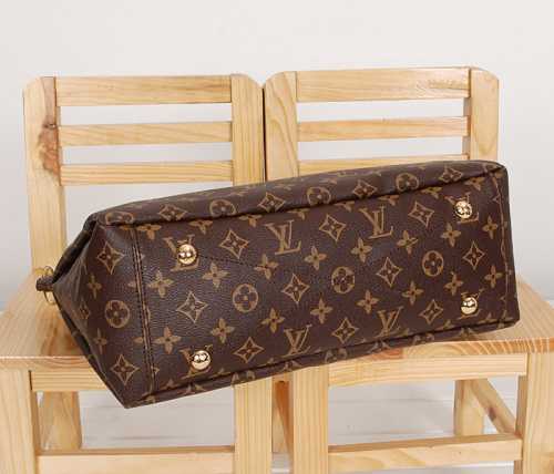 2014 Louis Vuitton Outlet Monogram Canvas M40906 purple red