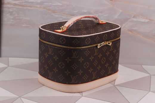 2014 Louis Vuitton Outlet monogram canvas beauty case nice m47280