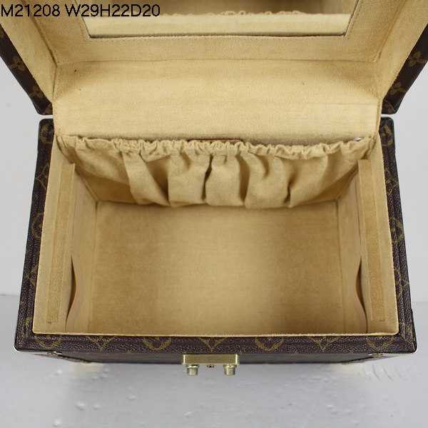 Louis Vuitton Outlet Monogram Canvas Jewelry Beverly Beauty Case M21204