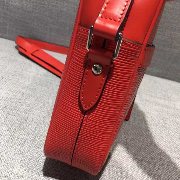 2017 Louis Vuitton Outlet original superme danube mm 41806 red