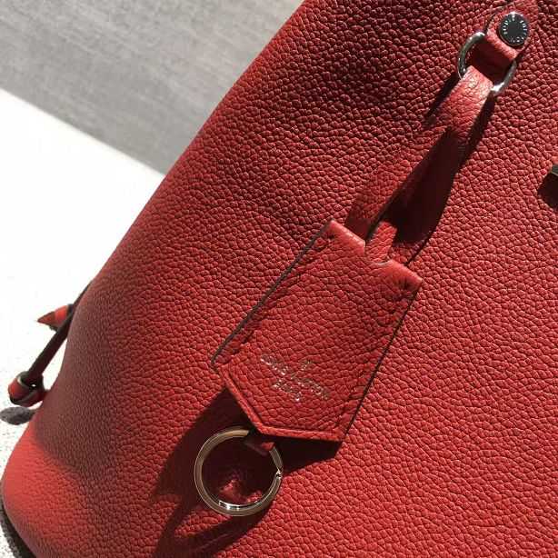 2017 Louis Vuitton Outlet original leather lockme bucket M54677 red