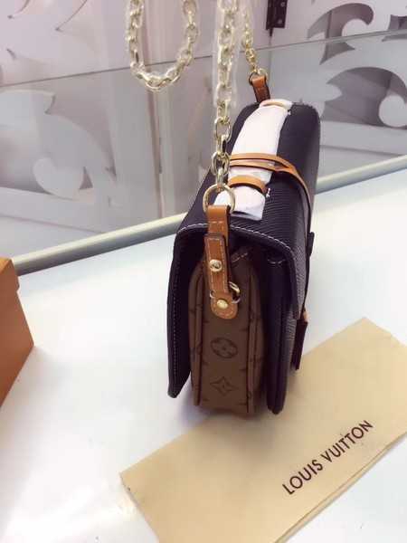 Louis Vuitton Outlet METLS M40780 black