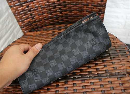 Louis Vuitton Outlet Clutch Bag M47542 Black