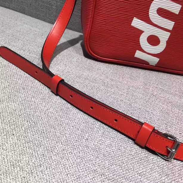 2017 Louis Vuitton Outlet original superme danube gm 41805 red