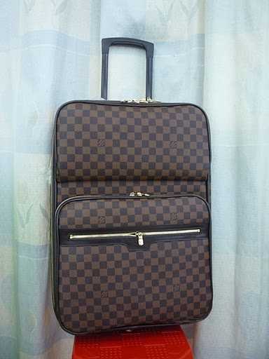 Louis Vuitton Outlet Pegase Business N23297