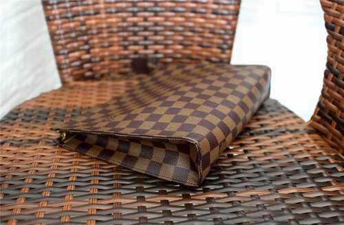 Louis Vuitton Outlet Damier Canvas Clutch Bag M47542 Coffee