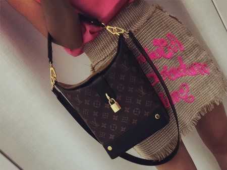 Louis Vuitton Outlet monogram canvas Original leather 51177 black