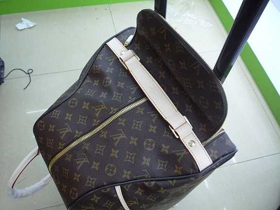 Louis Vuitton Outlet Monogram Canvas Eole 60 M23203