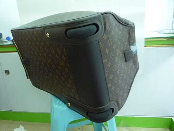 Louis Vuitton Outlet Monogram Canvas Eole 60 M23203