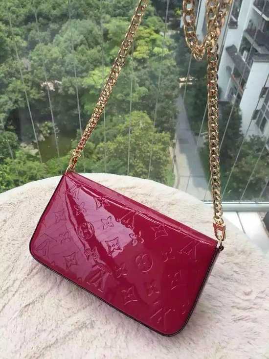 Louis Vuitton Outlet Monogram Vernis Mini Bag 61293 Red