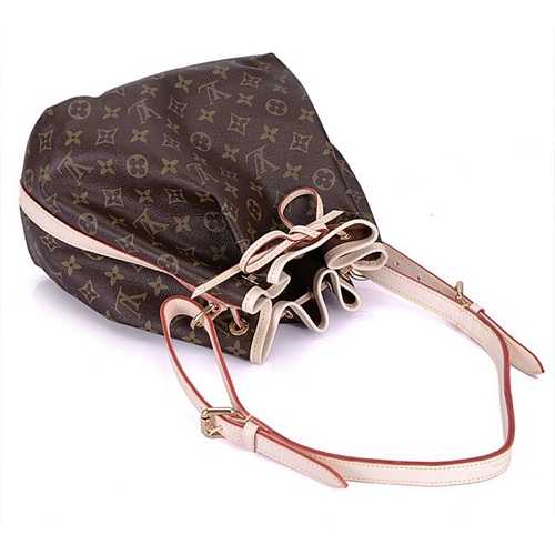 Louis Vuitton Outlet Monogram Canvas Noe Petite M42226