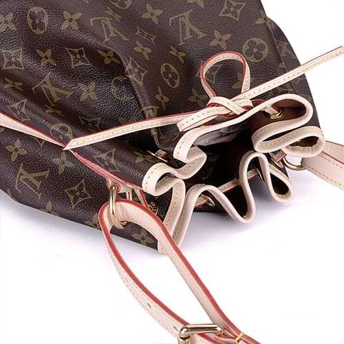 Louis Vuitton Outlet Monogram Canvas Noe Petite M42226