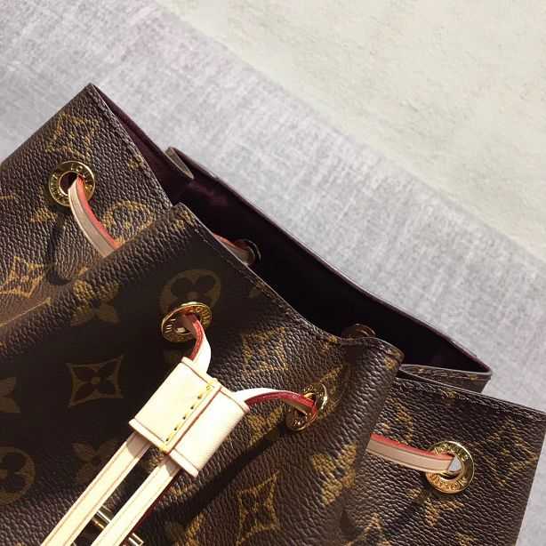 2017 Louis Vuitton Outlet original monogram canvas montsouris M43431