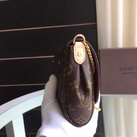 Louis Vuitton Outlet original monogram canvas Favorite M40718