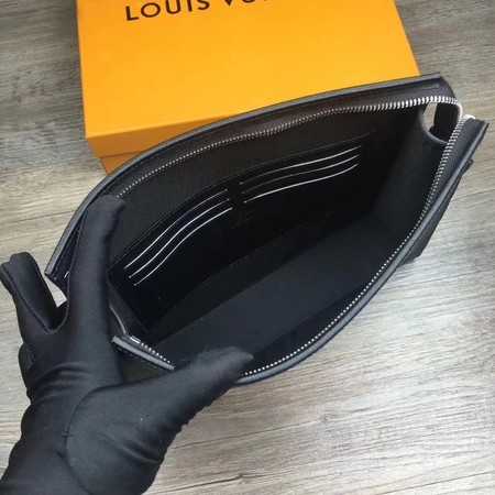 Louis Vuitton Outlet POCHETTE VOYAGE M30677 black