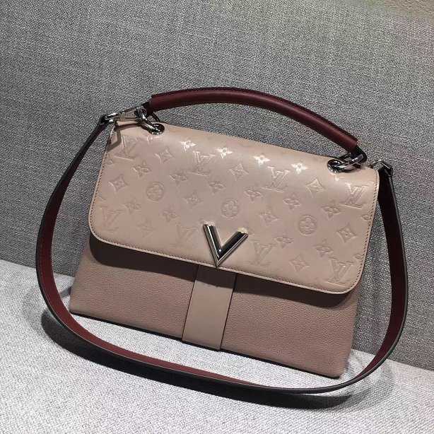 2017 Louis Vuitton Outlet original leather very one handle bag M42904 beige