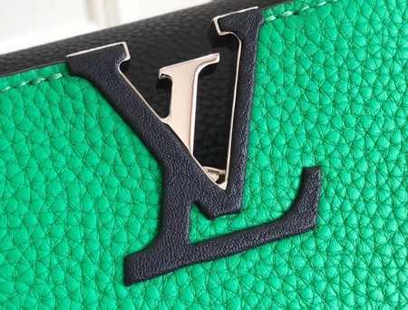 Louis Vuitton Outlet original taurillon leather Capucines BB M94517 green