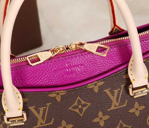 2014 Louis Vuitton Outlet Monogram Canvas M40906 fluorescent purple