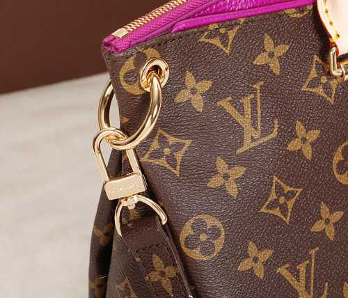 2014 Louis Vuitton Outlet Monogram Canvas M40906 fluorescent purple