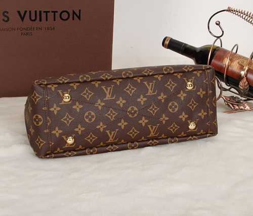 2014 Louis Vuitton Outlet Monogram Canvas M40906 fluorescent purple