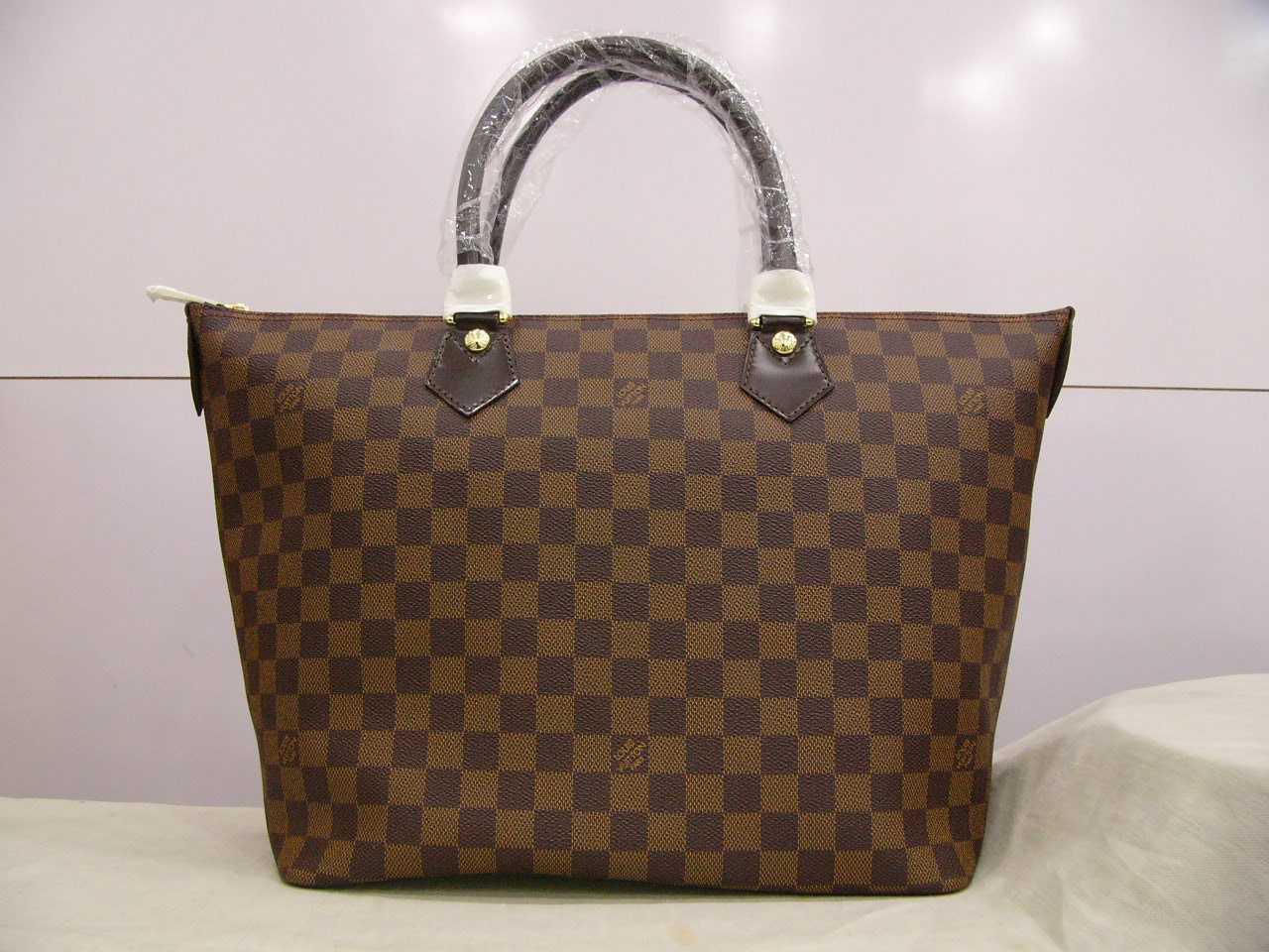 Louis Vuitton Outlet bag N51182