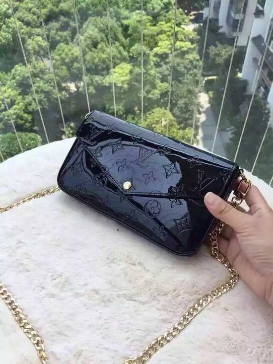 Louis Vuitton Outlet Monogram Vernis Mini Bag 61293 Black