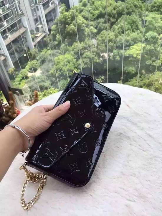 Louis Vuitton Outlet Monogram Vernis Mini Bag 61293 Black