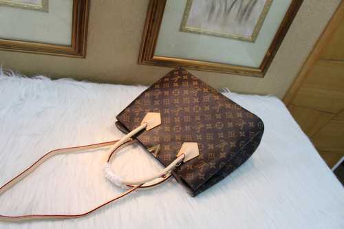 Louis Vuitton Outlet Monogram Canvas Tote Bag M41435 Brown