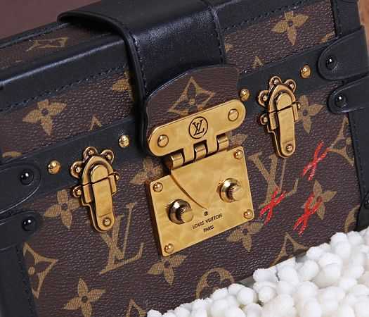 2015 Louis Vuitton Outlet hot style M50016 black