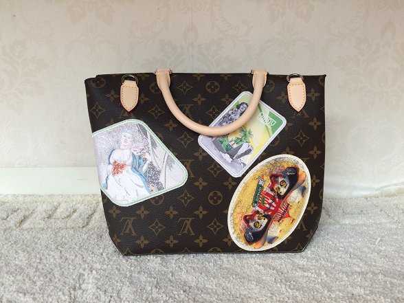 2015 Louis Vuitton Outlet original camera messenger cindy sherman bag M40287