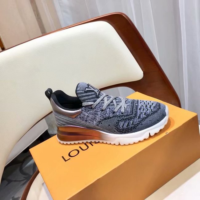 Louis Vuitton Outlet RUN AWAY SNEAKER LV903SY grey